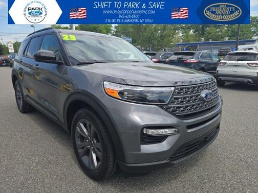 CARBONIZED GRAY METALLIC 2023 Ford Explorer XLT