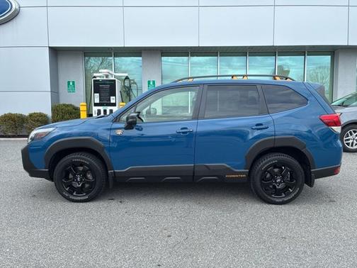 Geyser Blue 2024 Subaru Forester WILDERNESS