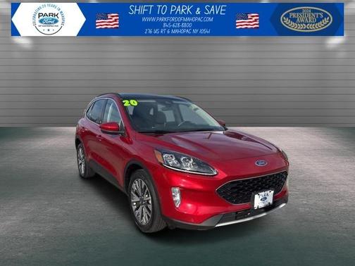 2020 Ford Escape Titanium