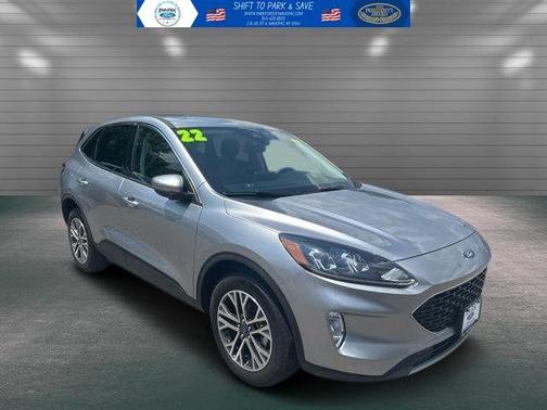 ICONIC SILVER 2022 Ford Escape SEL