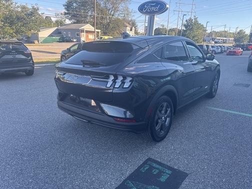 2021 Ford Mustang Mach-E SELECT