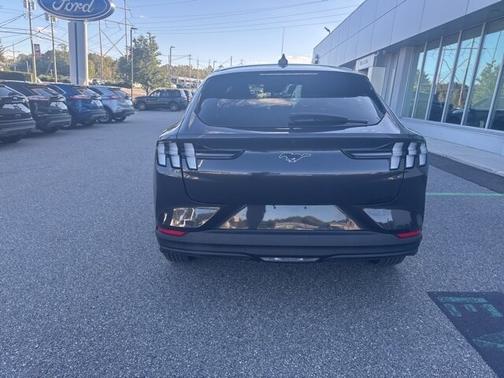 2021 Ford Mustang Mach-E SELECT