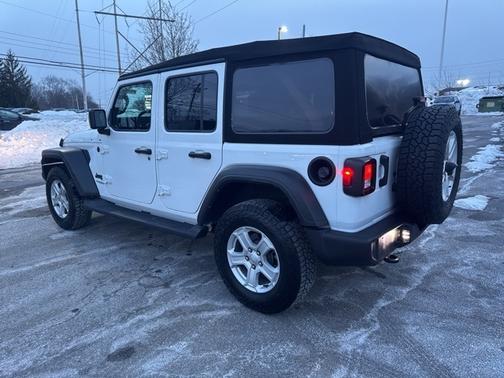 2022 Jeep Wrangler Unlimited SPORT