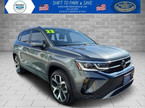 Platinum Gray Metallic 2023 Volkswagen Taos 1.5T SEL