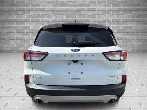 STAR WHITE METALLIC TRI-COA 2022 Ford Escape SEL