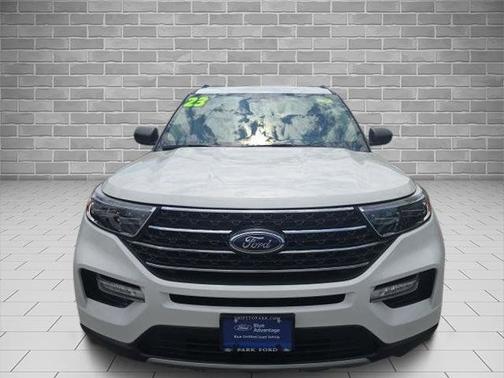 STAR WHITE MET TRI-COAT 2023 Ford Explorer XLT