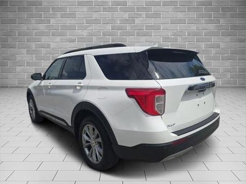 STAR WHITE MET TRI-COAT 2023 Ford Explorer XLT
