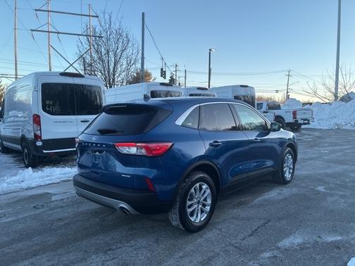 2022 Ford Escape SE