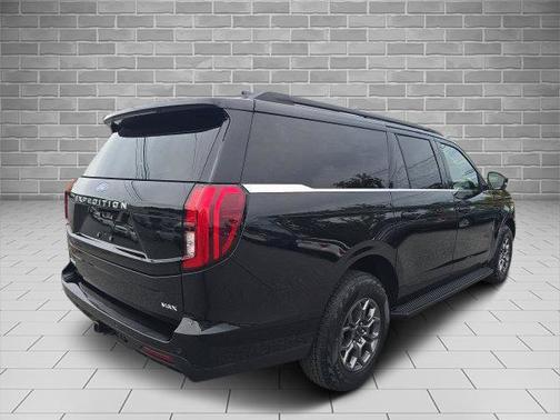 AGATE BLACK METALLIC 2026 Ford Expedition ACTIVE