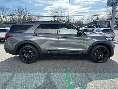 CARBONIZED GRAY METALLIC 2023 Ford Explorer ST-LINE