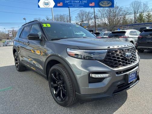 CARBONIZED GRAY METALLIC 2023 Ford Explorer ST-LINE
