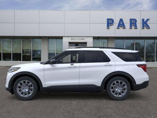 Star White Metallic Tri-Coat 2026 Ford Explorer Active