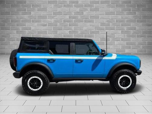 CYBER ORANGE MET TRI-COAT 2021 Ford Bronco BADLANDS