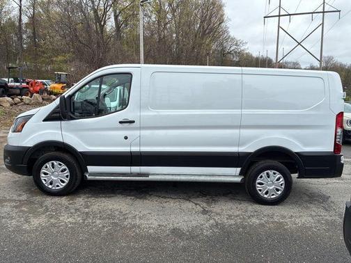 Oxford White 2025 Ford Transit-250 Base