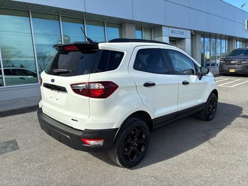 2022 Ford EcoSport SES