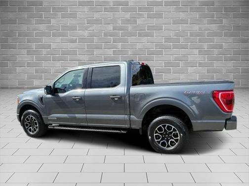 CARBONIZED GRAY METALLIC 2023 Ford F-150 XLT