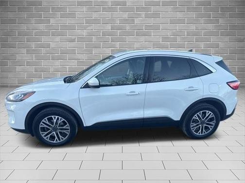 STAR WHITE METALLIC TRI-COA 2022 Ford Escape SEL