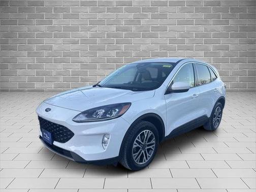STAR WHITE METALLIC TRI-COA 2022 Ford Escape SEL