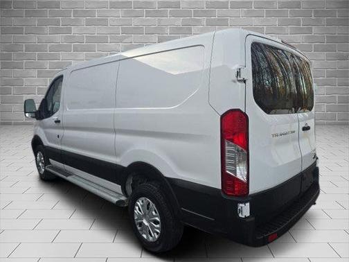 Oxford White 2024 Ford Transit-250 Base