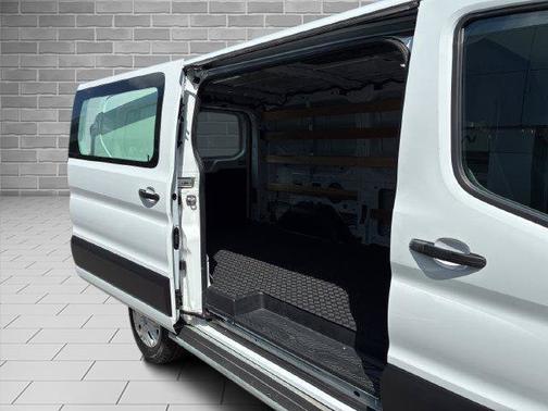 OXFORD WHITE 2025 Ford Transit-250 BASE