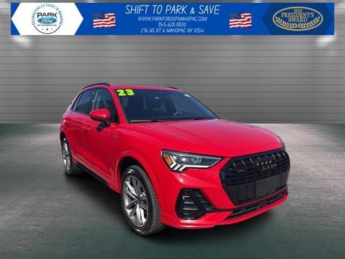 2023 Audi Q3 45 S line Premium