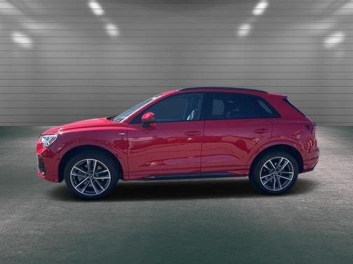 2023 Audi Q3 45 S line Premium