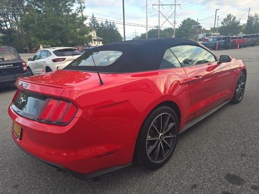 2017 Ford Mustang ECOBOOST PREMIUM