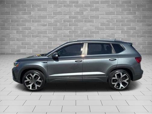 Platinum Gray Metallic 2023 Volkswagen Taos 1.5T SEL