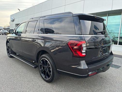 Dark Matter Gray Metallic 2024 Ford Expedition Max Limited