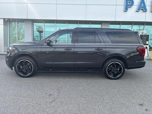 Dark Matter Gray Metallic 2024 Ford Expedition Max Limited
