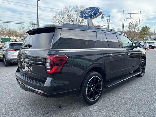 Dark Matter Gray Metallic 2024 Ford Expedition Max Limited