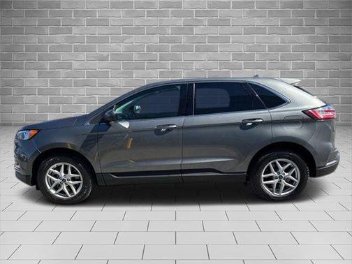 Carbonized Gray Metallic 2022 Ford Edge SEL