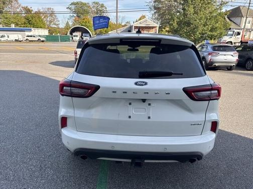2023 Ford Escape ST-LINE SELECT