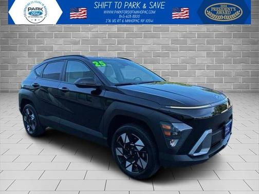 Abyss Black Pearl 2025 Hyundai KONA SEL