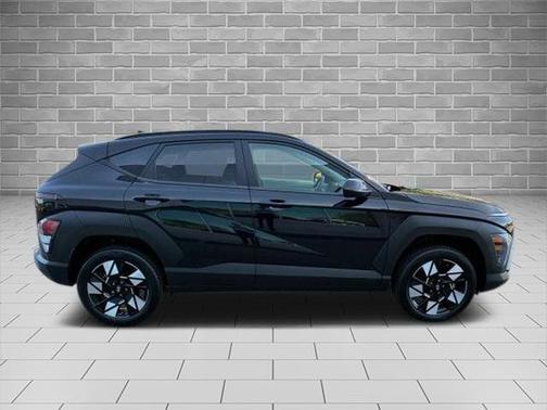Abyss Black Pearl 2025 Hyundai KONA SEL