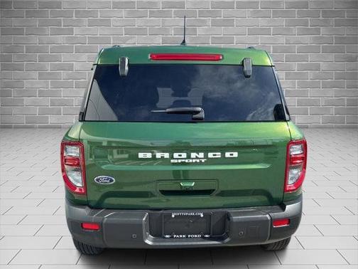 ERUPTION GREEN METALLIC 2025 Ford Bronco Sport BIG BEND