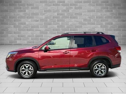 Crimson Red Pearl 2024 Subaru Forester PREMIUM