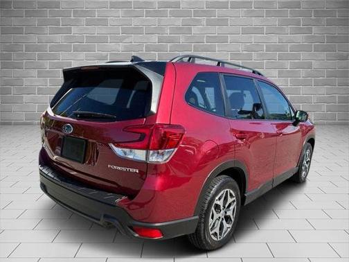 Crimson Red Pearl 2024 Subaru Forester PREMIUM