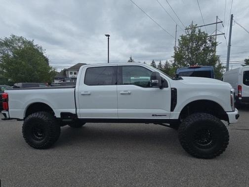 2024 Ford F-350 XLT