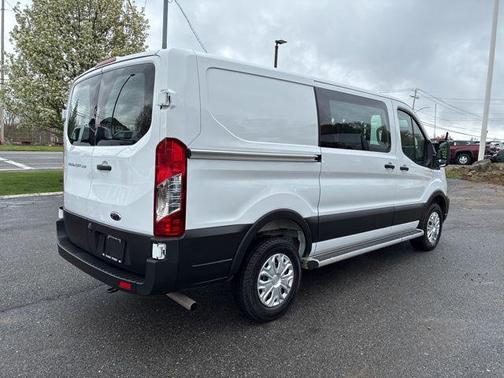 Oxford White 2025 Ford Transit-250 Base