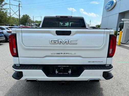 White Frost Tri-Coat 2019 GMC Sierra 1500 DENALI