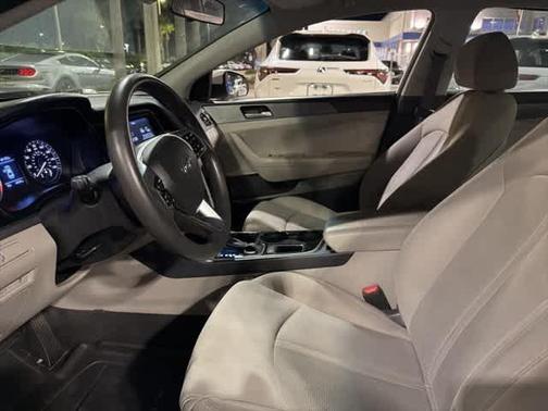 2019 Hyundai SONATA SE