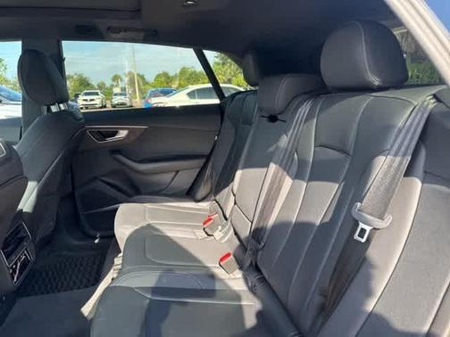 2020 Audi Q8 55 Premium Plus