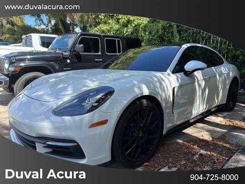 2020 Porsche Panamera 4