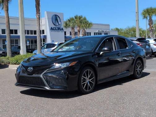Black 2021 Toyota Camry SE