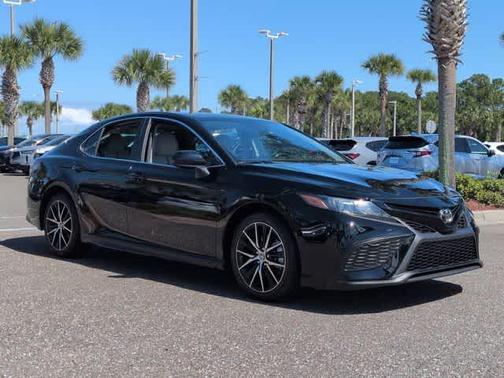 Black 2021 Toyota Camry SE