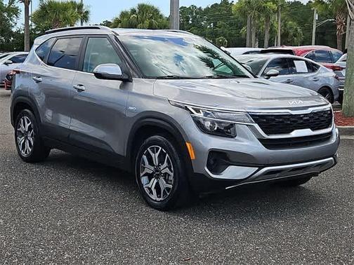 2022 Kia Seltos EX