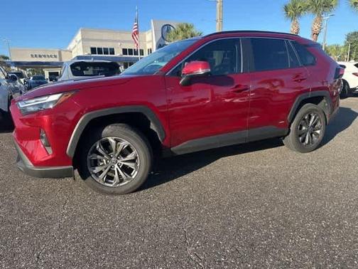 2022 Toyota RAV4 Hybrid XLE Premium