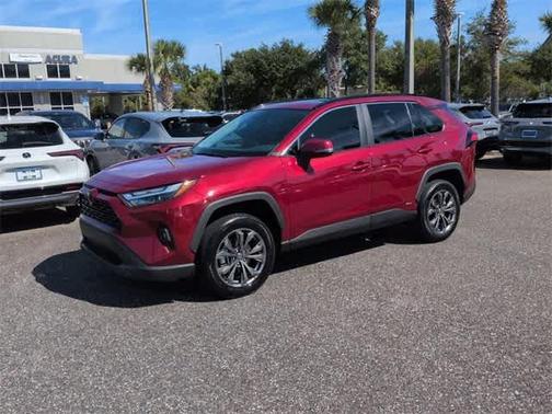 2022 Toyota RAV4 Hybrid XLE Premium