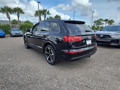 Orca Black Metallic 2019 Audi Q7 55 Prestige